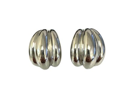 Ridged Clip-On Earrings - Silver For Sale