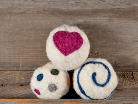 Dryer Balls Needle Felting Kit from The General Bean on Sale